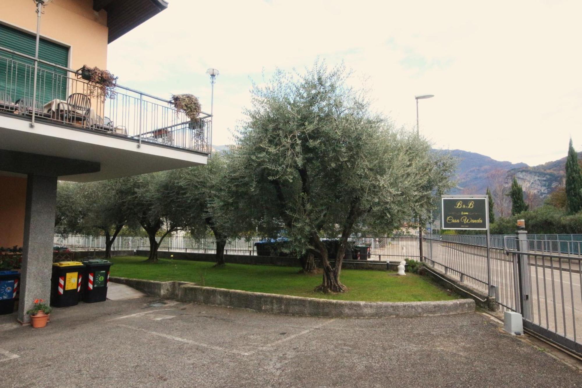 B&B Casa Wanda Since 1999 Riva del Garda Exterior photo