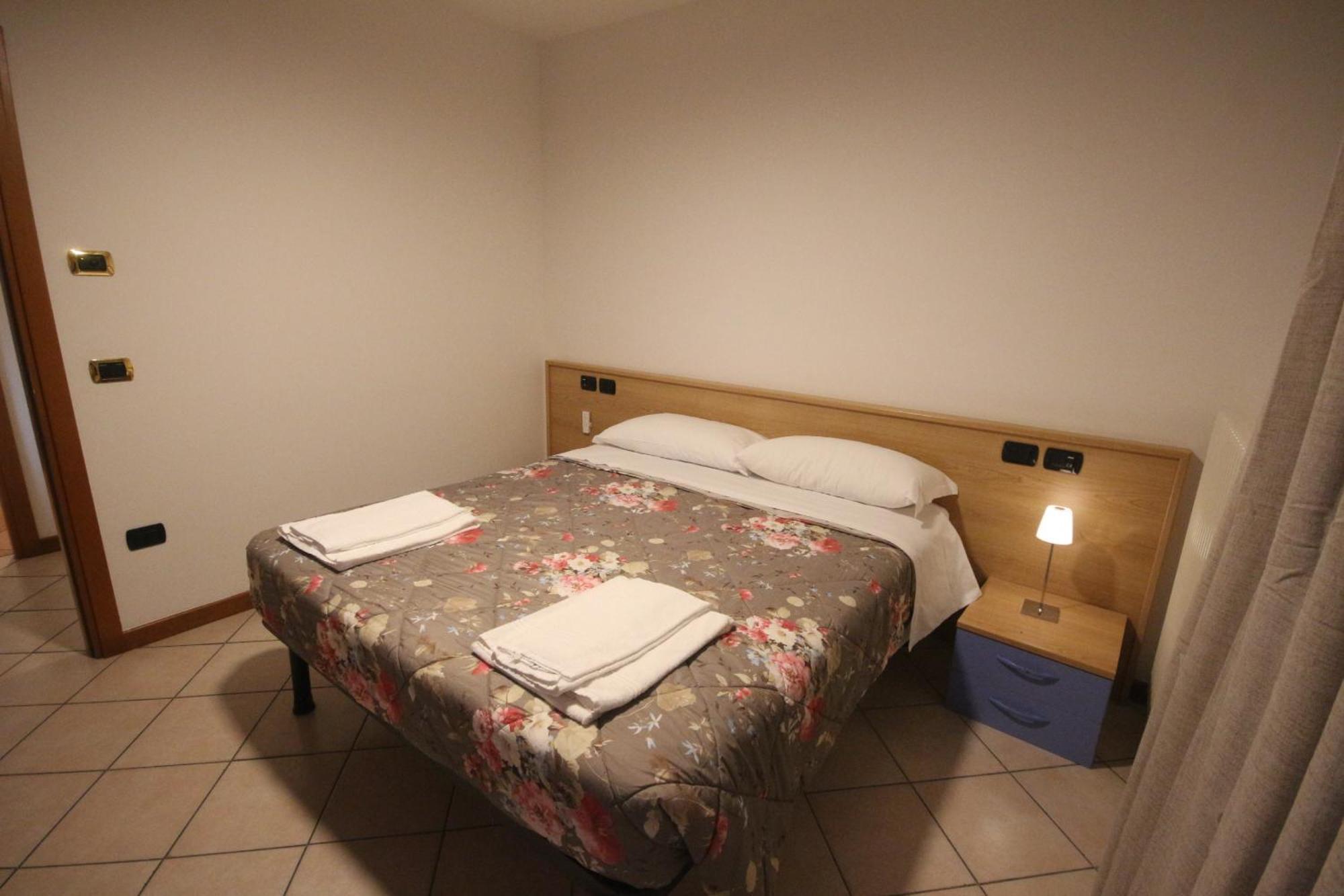 B&B Casa Wanda Since 1999 Riva del Garda Room photo